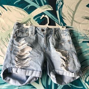 Mid- rise abercrombie and fitch shorts